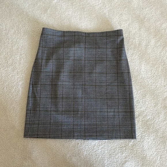 NWT Dynamite Plaid Mini Jupe skirt - Picture 3 of 8
